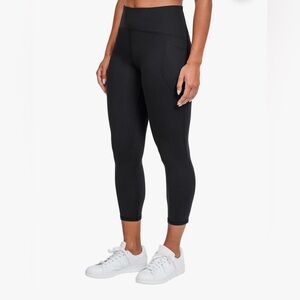 🖤Tuff Athletics Women’s Yoga Crop Tight – Black – NWT 🖤